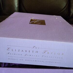 Vintage Elizabeth Taylor Collection By Avon Earrings